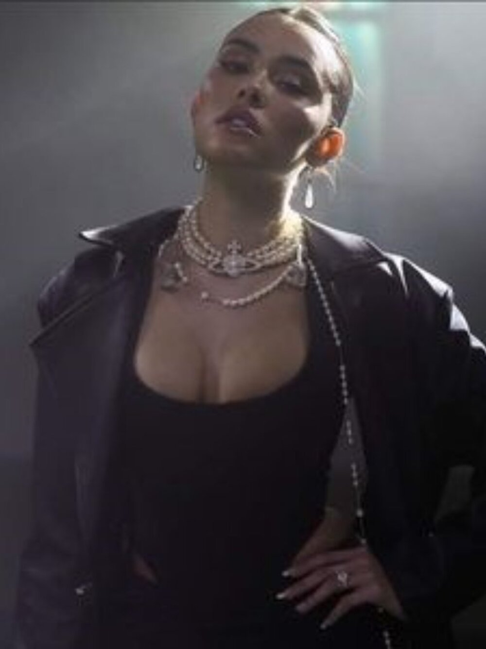 AUTH-Vivienne Westwood Broken pearl necklace - Picture 3 of 5